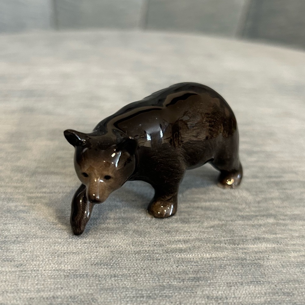 Hagen Renaker Black Bear Miniature Ceramic Figurine